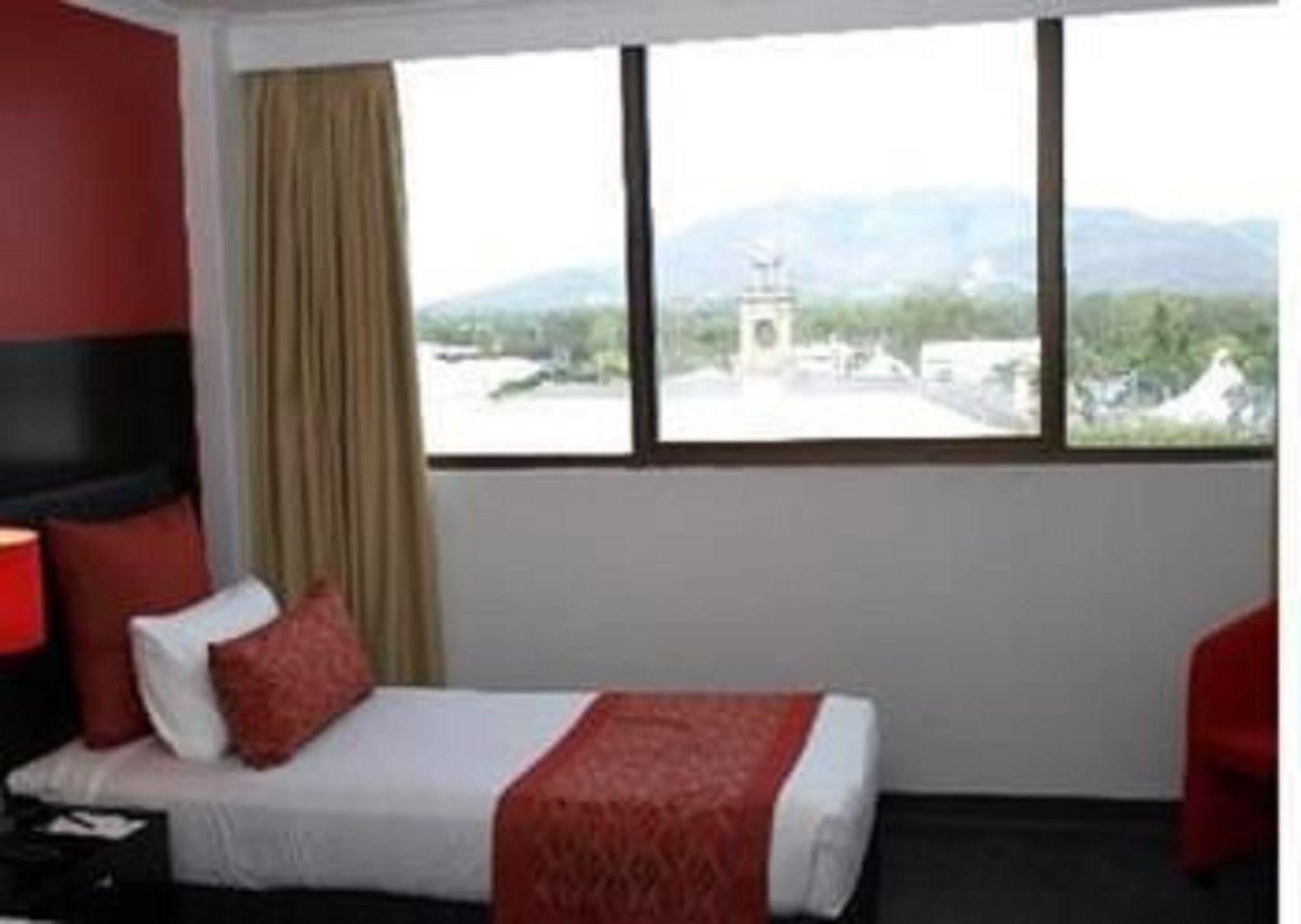 Leichhardt Hotel Rockhampton Esterno foto